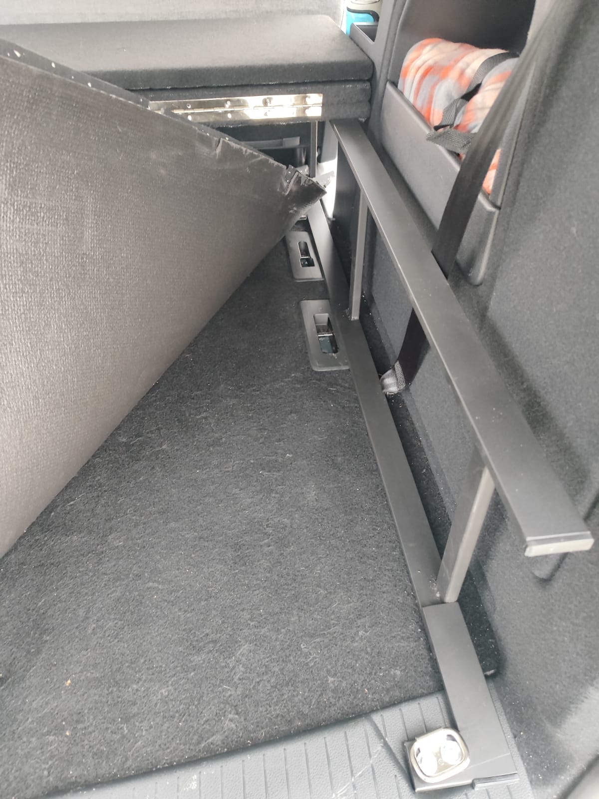 Kit de cama para Ford Grand Tourneo Connect 2023-2025