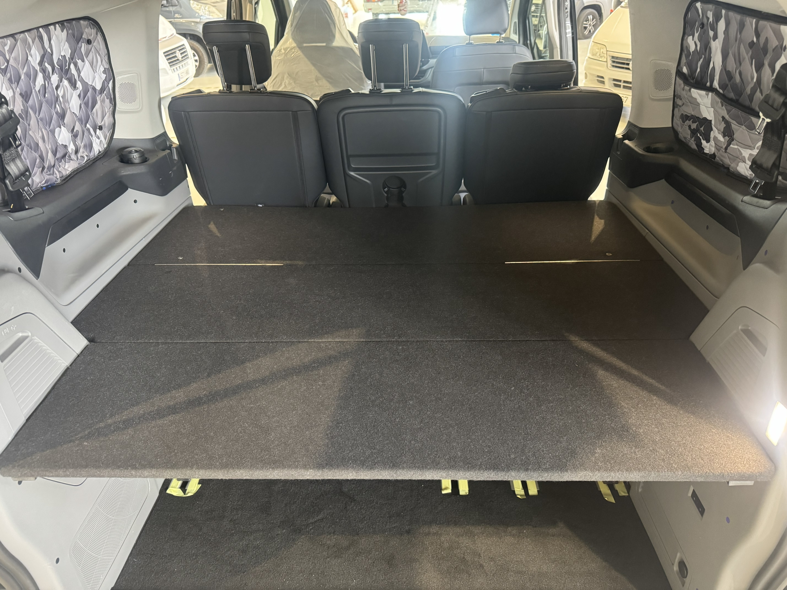 Bed kit for Ford Tourneo Custom 2023-present (Short wheelbase)