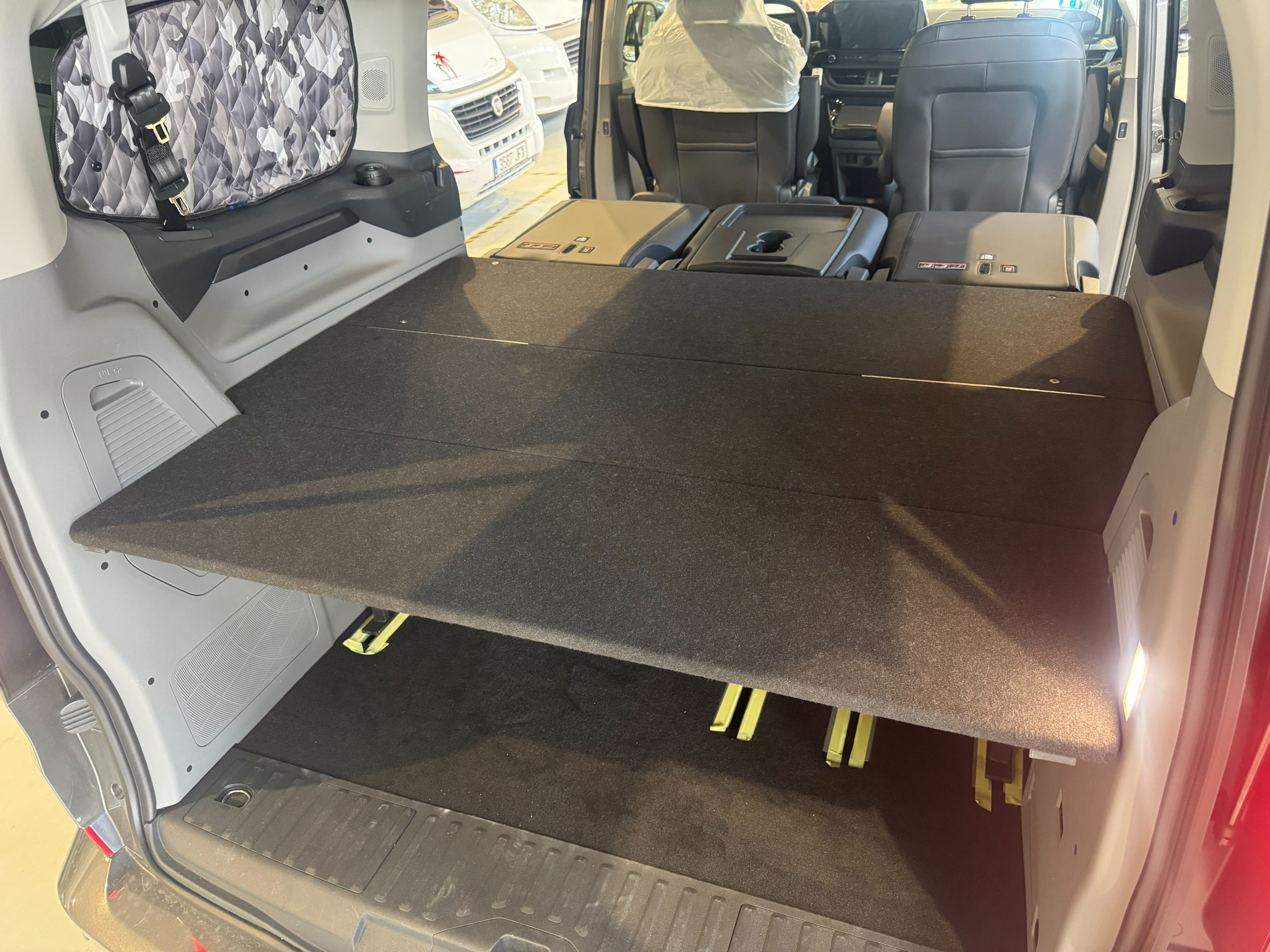 Bed kit for Ford Tourneo Custom 2023-present (Short wheelbase)